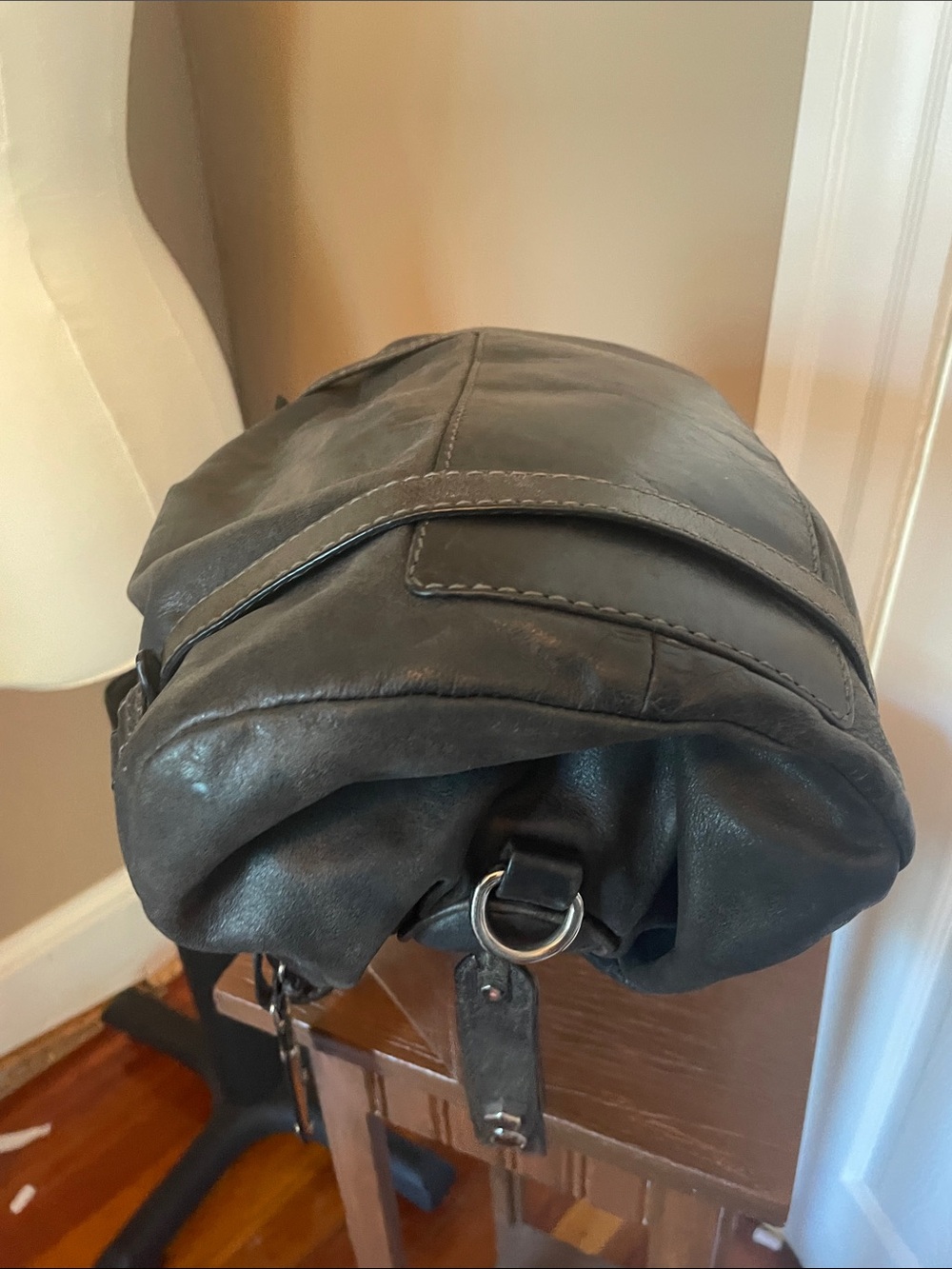 Marc by Marc Jacob’s Dr .Groovee shoulder bag with Metal ID tag - Picture 4 of 16